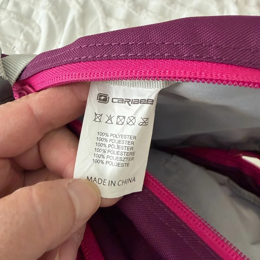 Caribee Apache 30 Purple and Pink Backpack - Picture 12 of 13